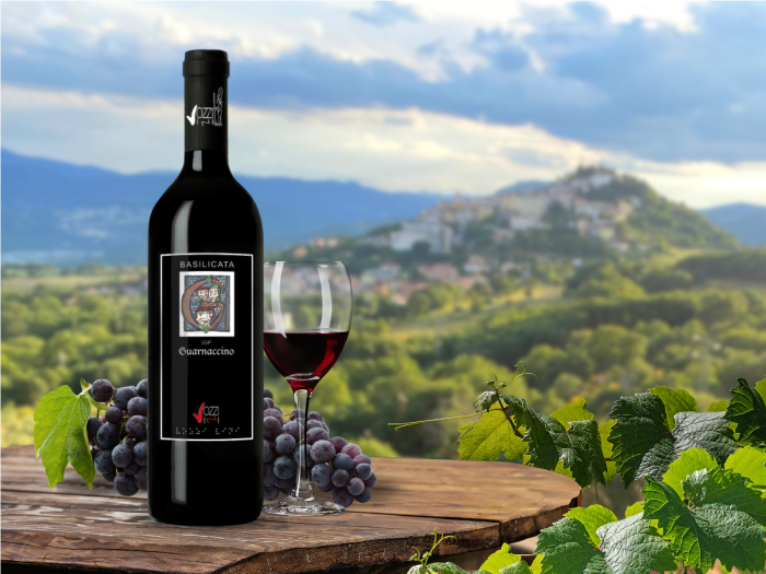 Guarnaccino da vitigno autoctono vozzi vini vini con sfondo di chiaromonte in basilicata